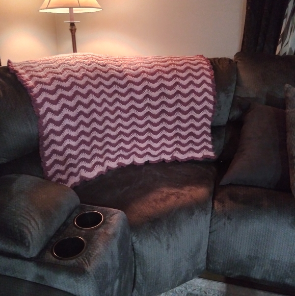 Beautiful Hand Made Afghan throw